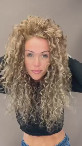 Pretty Curly Girl